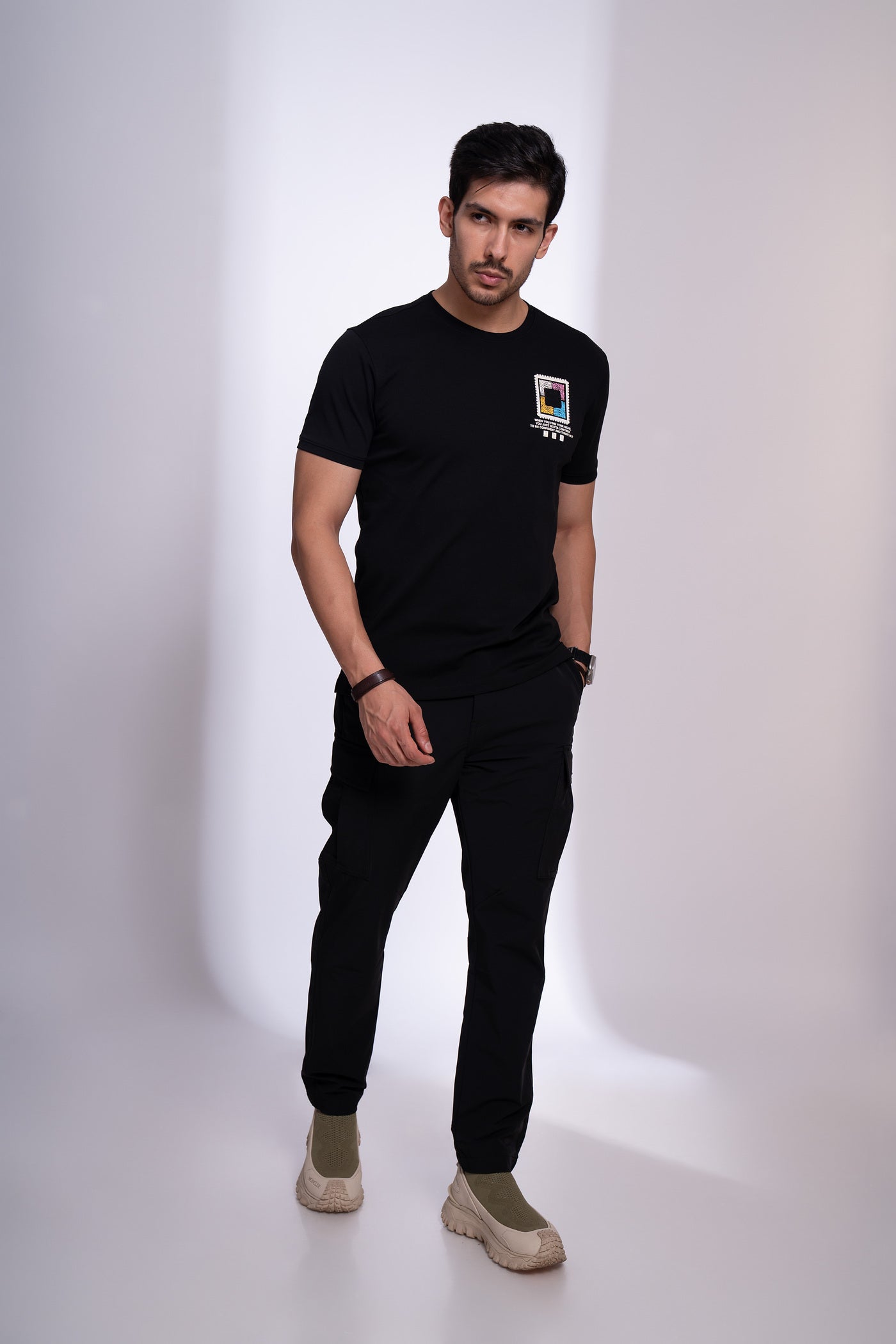 THRIVE ROUND NECK T-SHIRT