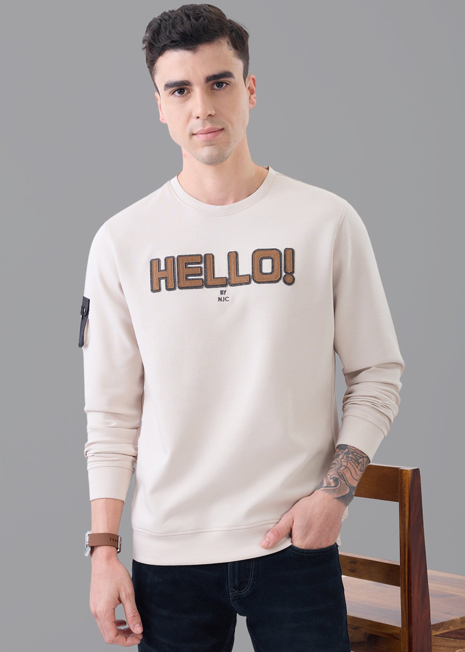 Hello Graphic T-Shirt: Fawn