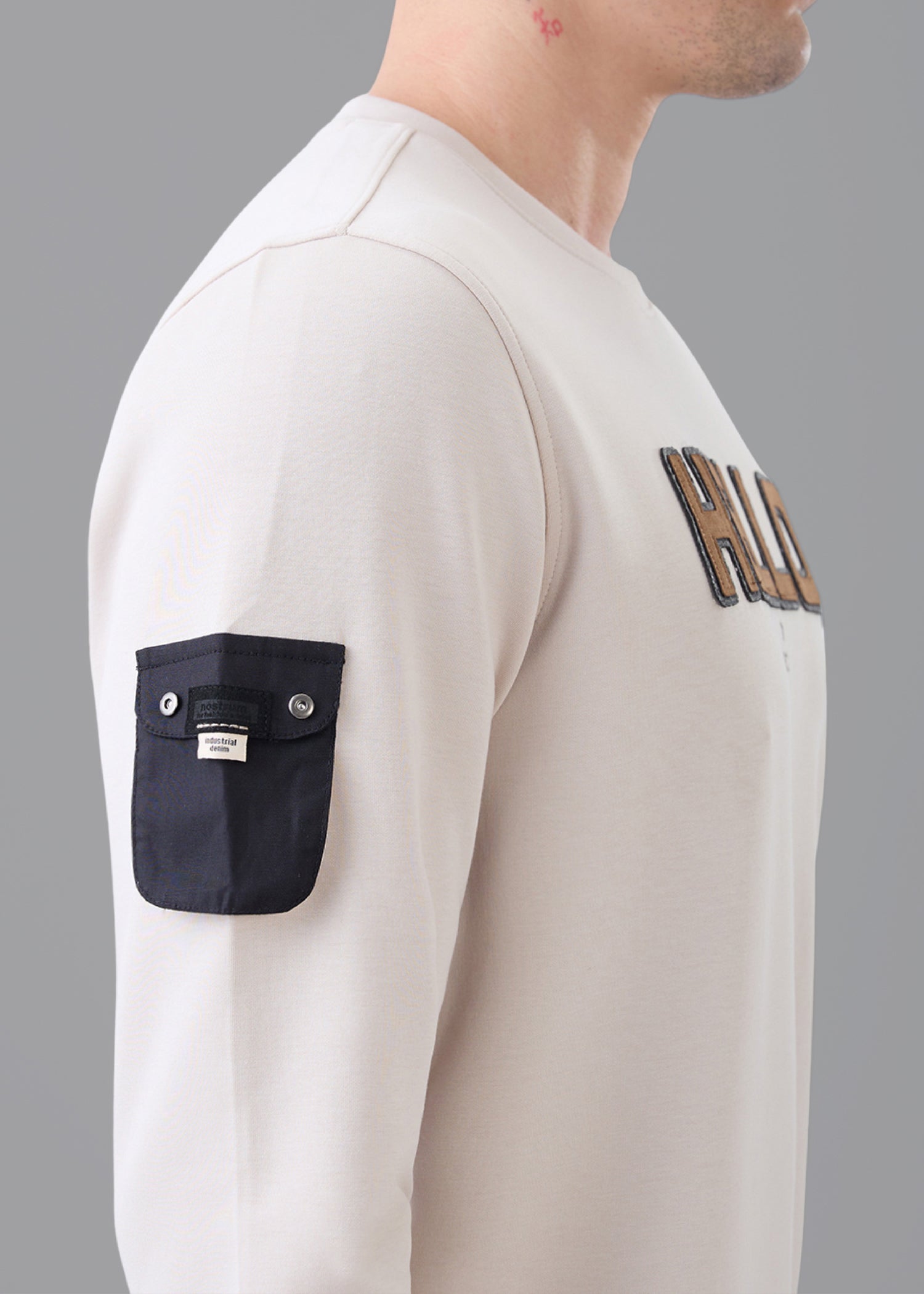 Hello Graphic T-Shirt: Fawn