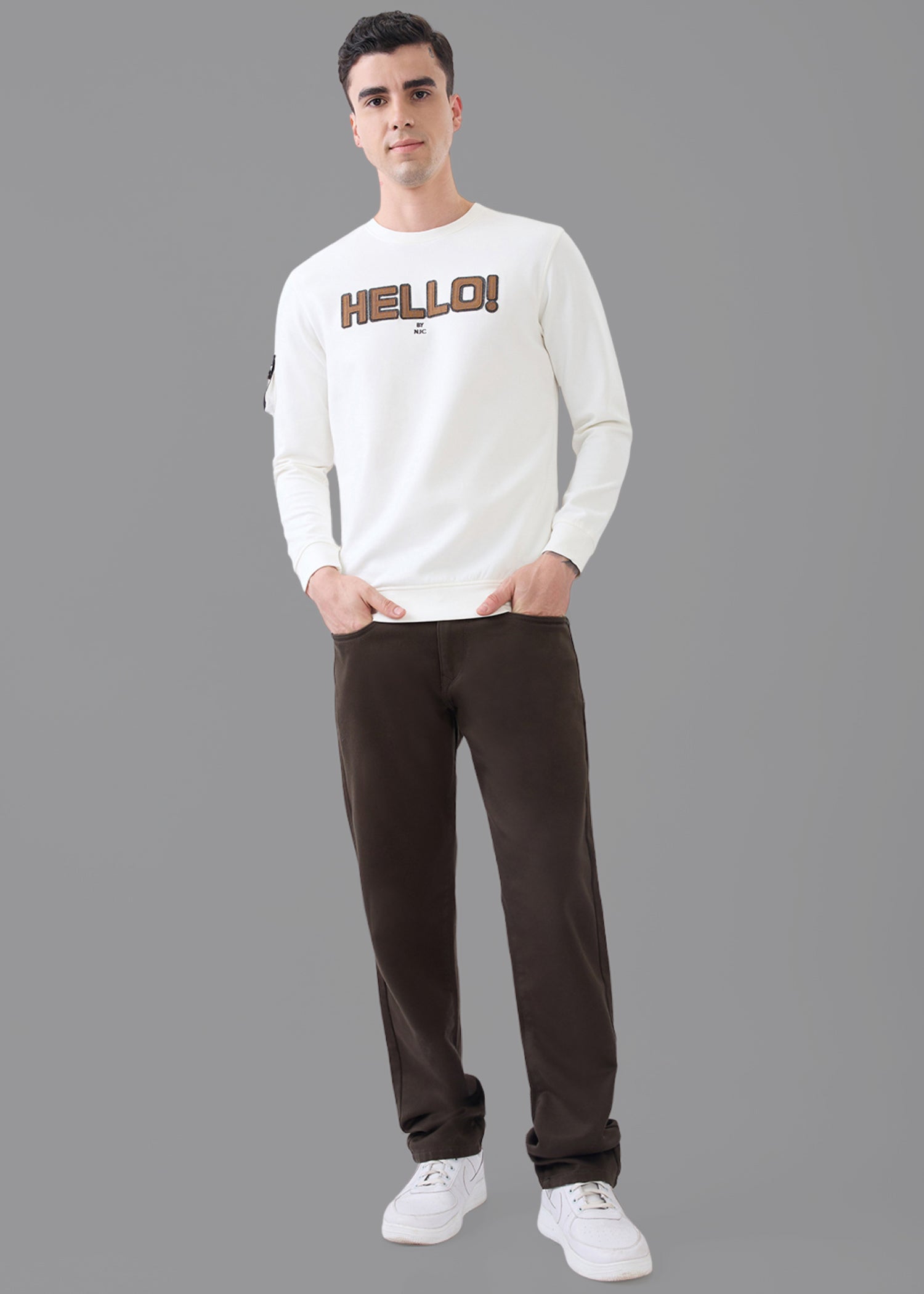 Hello Graphic T-Shirt: White