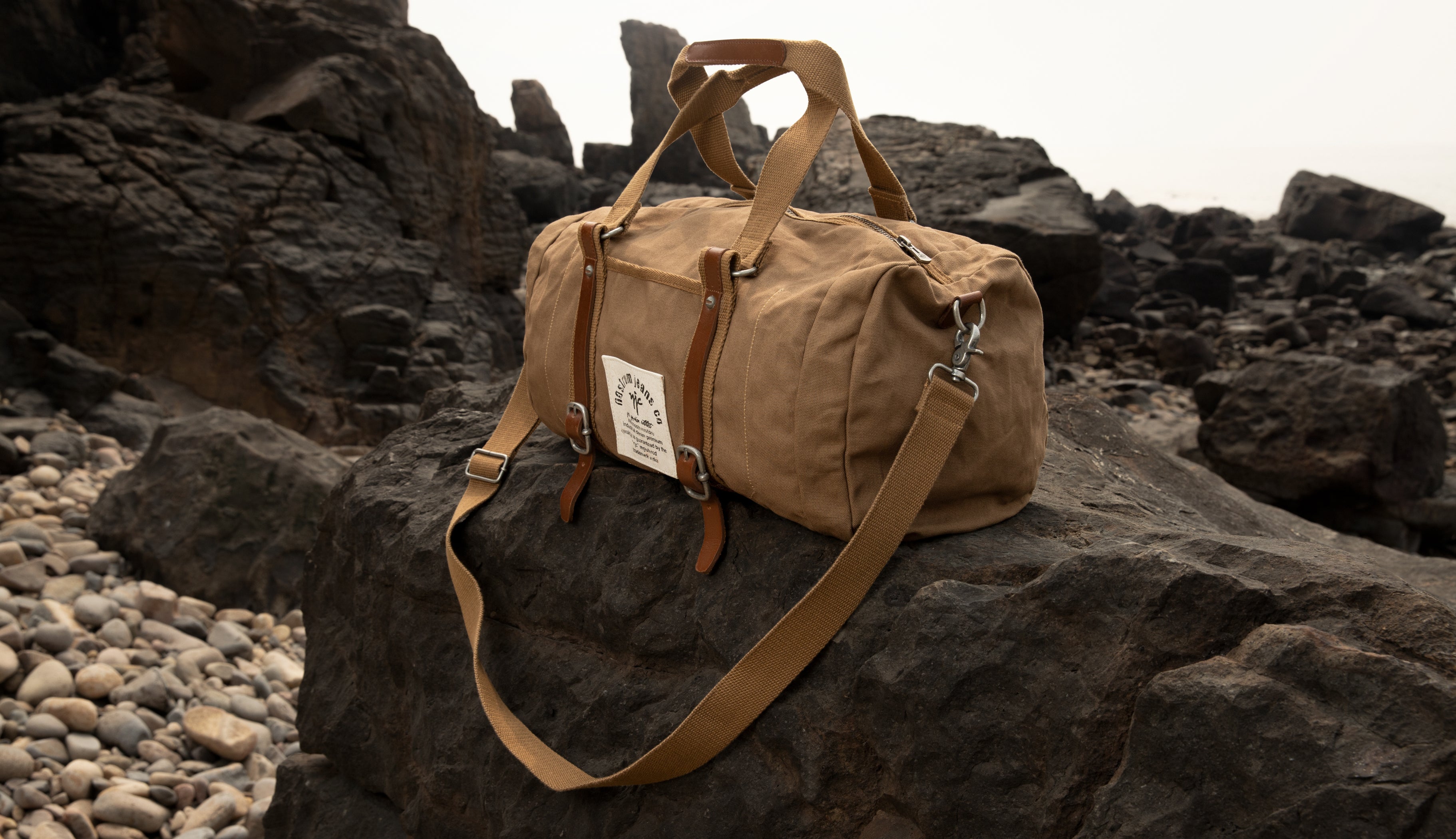 Classic Travel Duffel Bag: D. Khaki