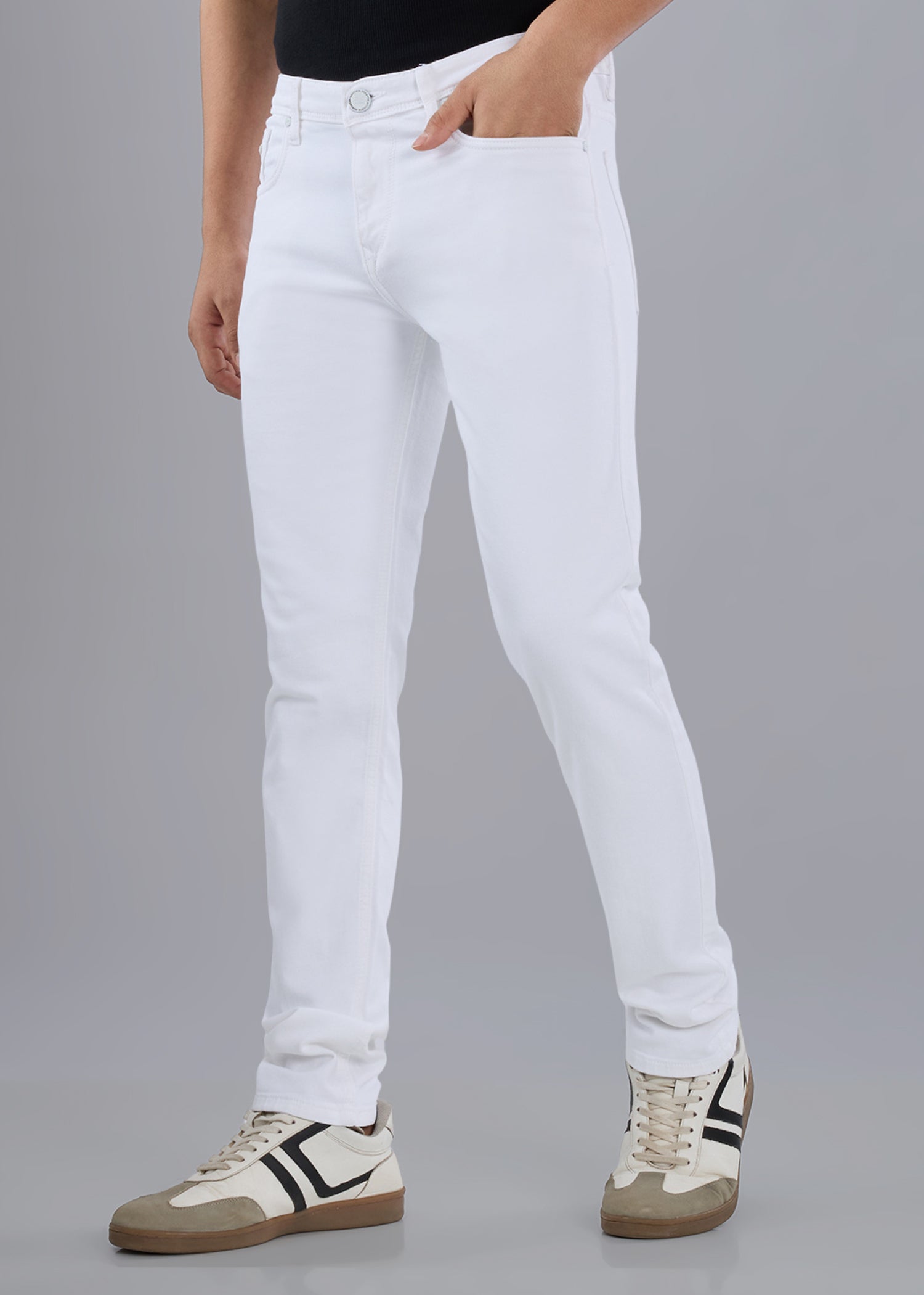 Stunner Solid Regular Fit Jeans: White