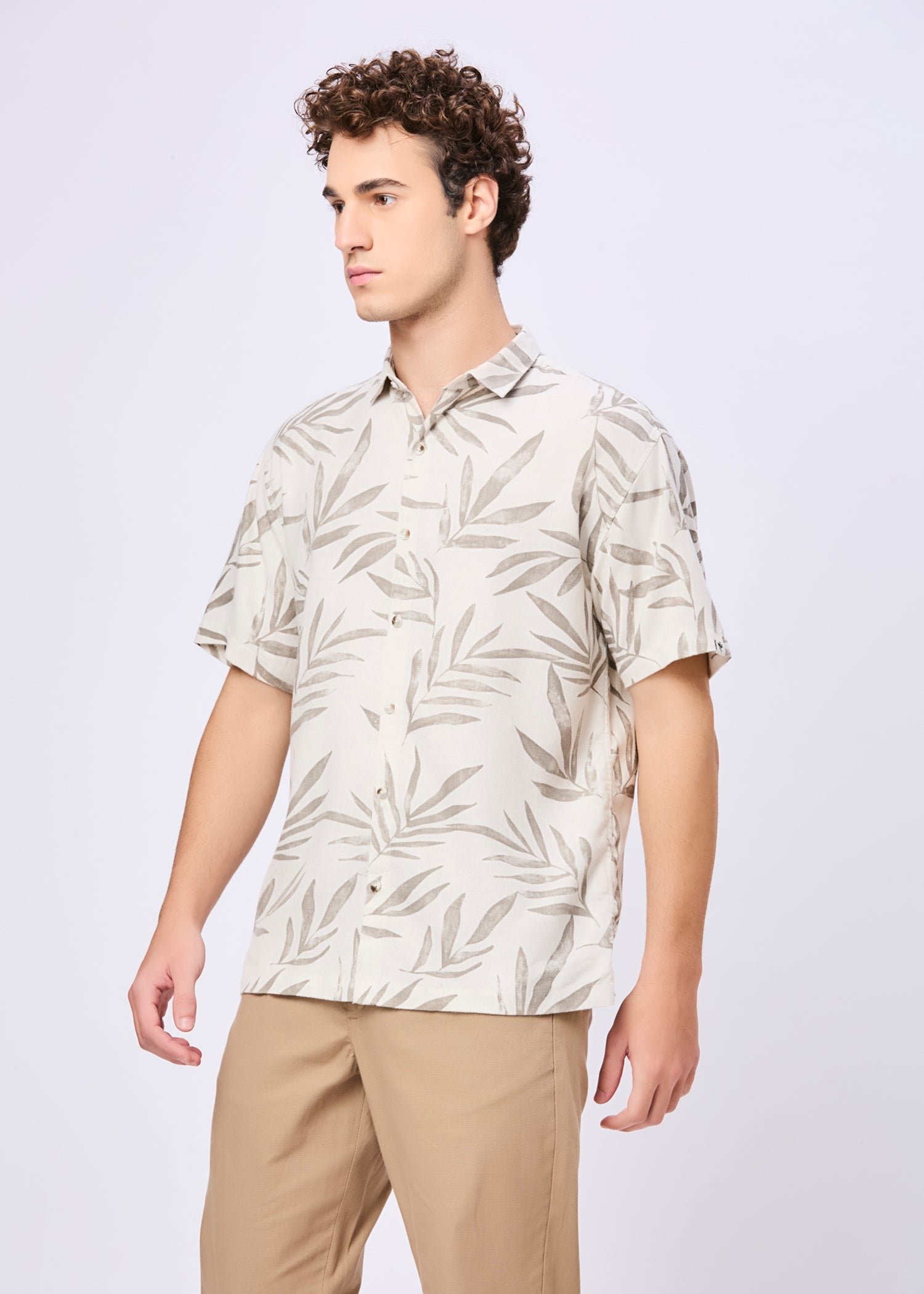 Kelley Tropical Leaf Print Casual Shirt
